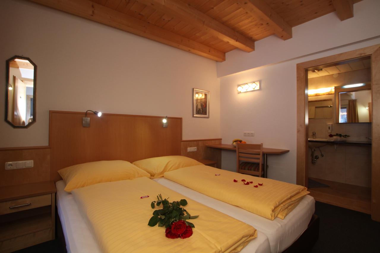 Gaestehaus Alpina Σανκτ Αντόν αμ Άλμπεργκ Εξωτερικό φωτογραφία