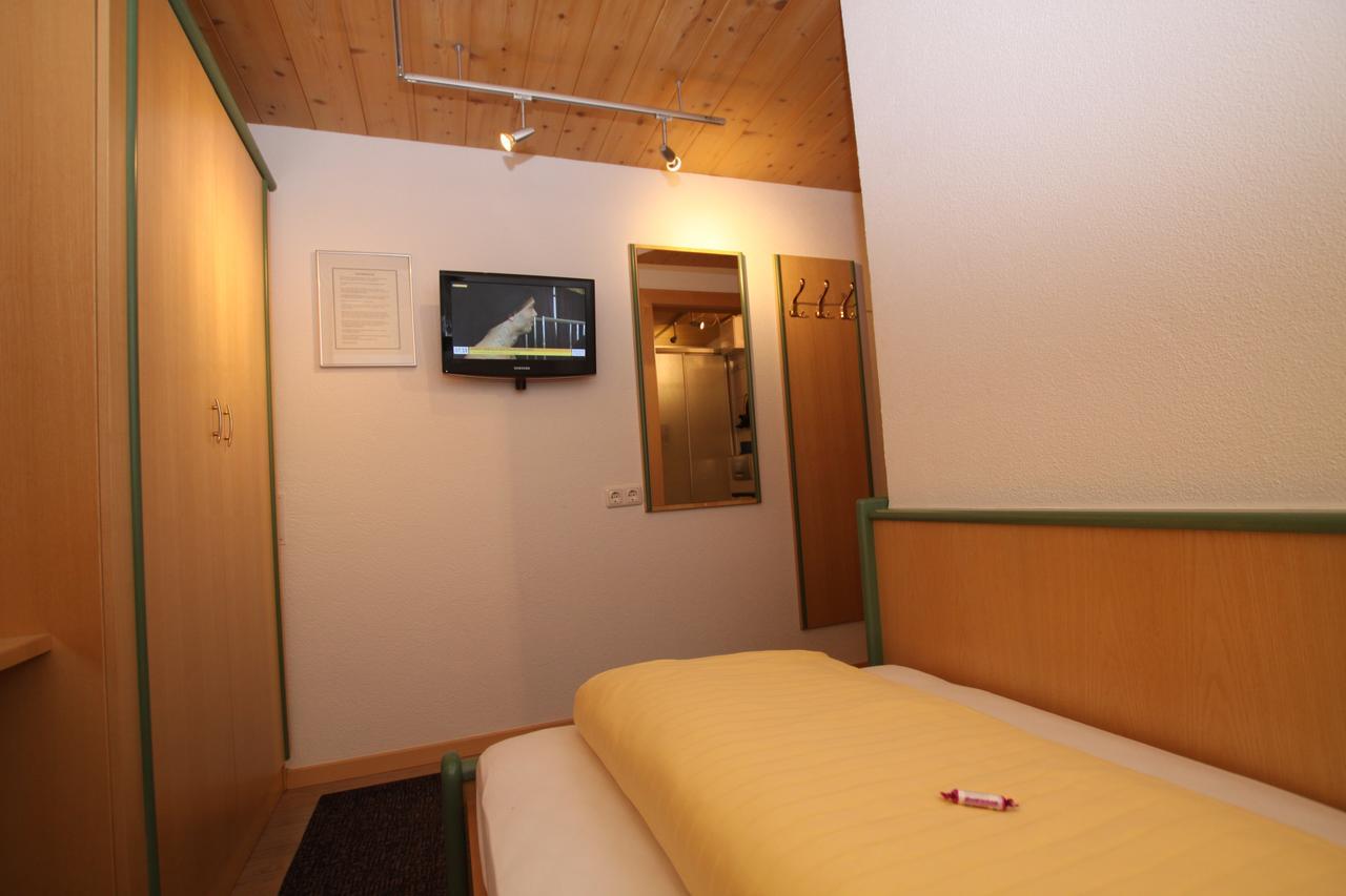 Gaestehaus Alpina Σανκτ Αντόν αμ Άλμπεργκ Εξωτερικό φωτογραφία
